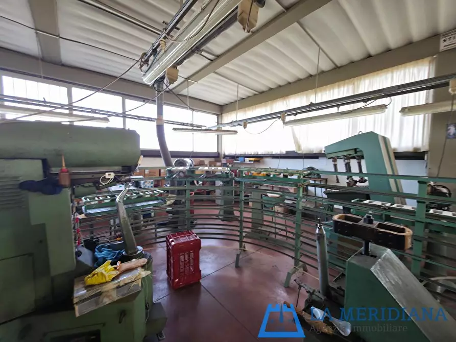 Immagine 5 di Attività artigianale in affitto  a Cerreto Guidi