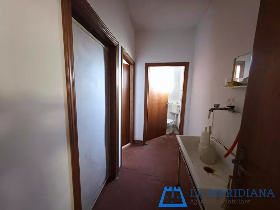 Immagine 17 di Attività artigianale in affitto  a Cerreto Guidi