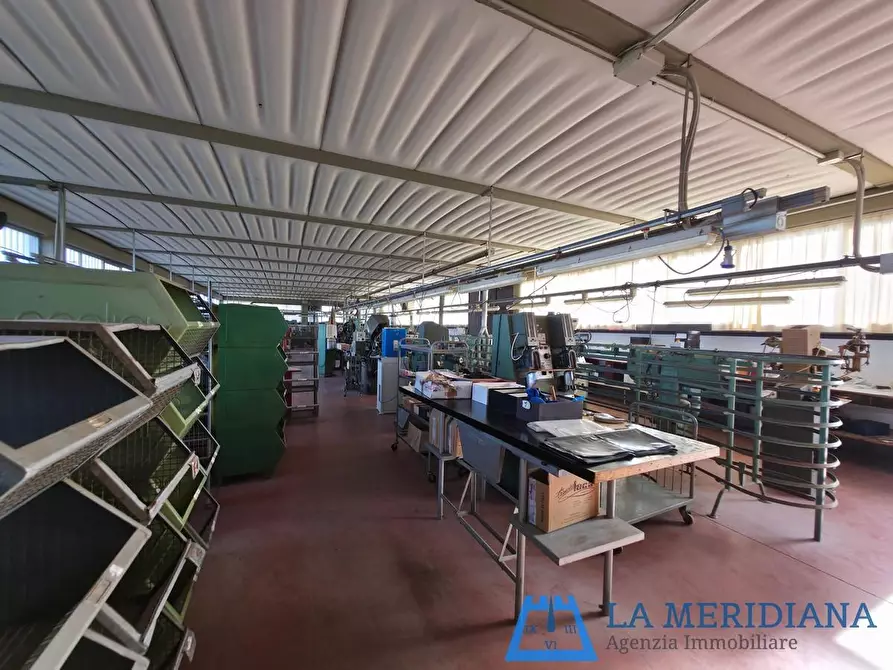 Immagine 1 di Attività artigianale in affitto  a Cerreto Guidi