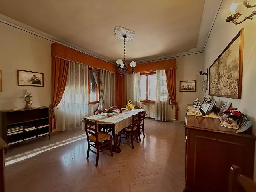 Immagine 20 di Villa in vendita  a Fucecchio