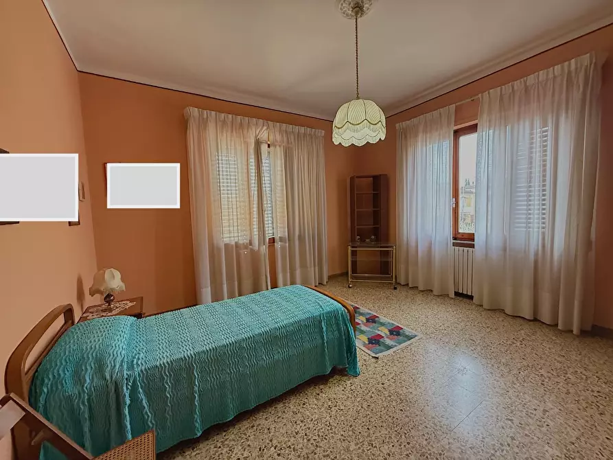 Immagine 10 di Villa in vendita  a Fucecchio