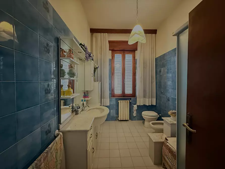 Immagine 13 di Villa in vendita  a Fucecchio