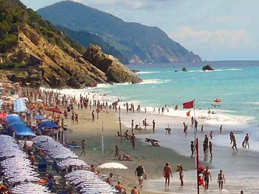 Immagine 3 di Appartamento in vendita  a Deiva Marina