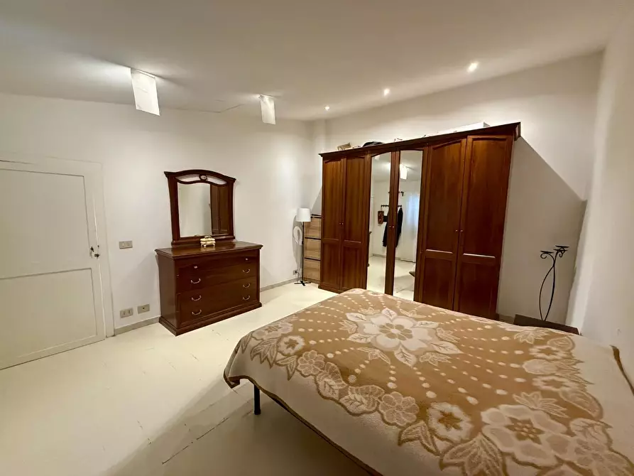 Immagine 37 di Terratetto in vendita  a Cascina