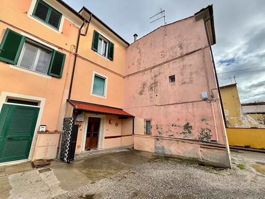 Immagine 45 di Terratetto in vendita  a Cascina