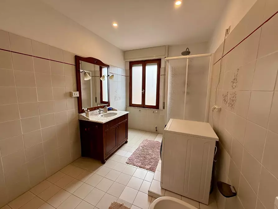 Immagine 28 di Terratetto in vendita  a Cascina