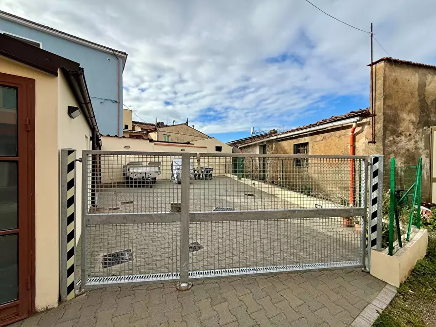 Immagine 40 di Terratetto in vendita  a Cascina