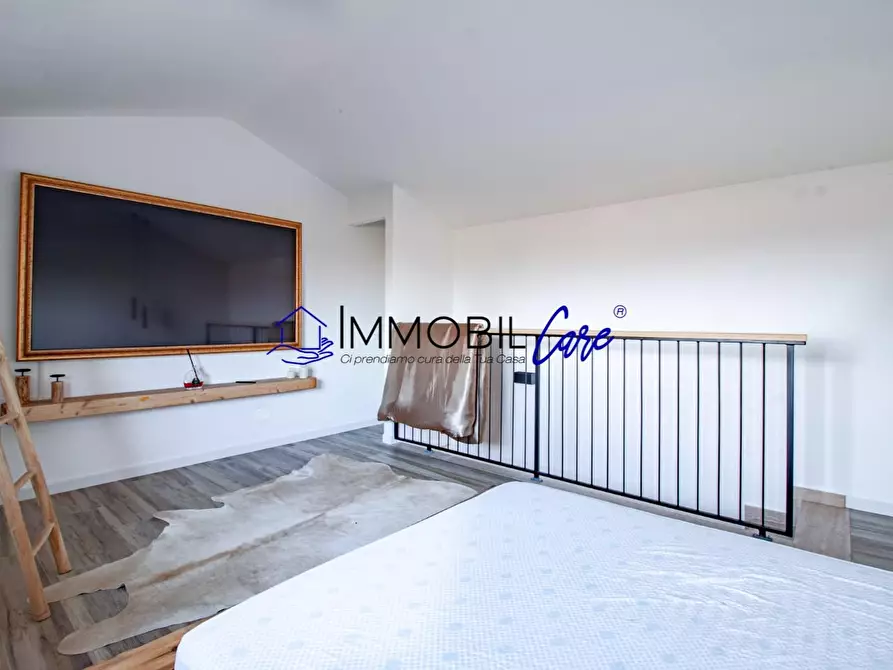 Immagine 27 di Appartamento in vendita  a Collesalvetti