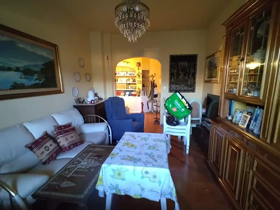 Immagine 5 di Appartamento in vendita  a Carrara