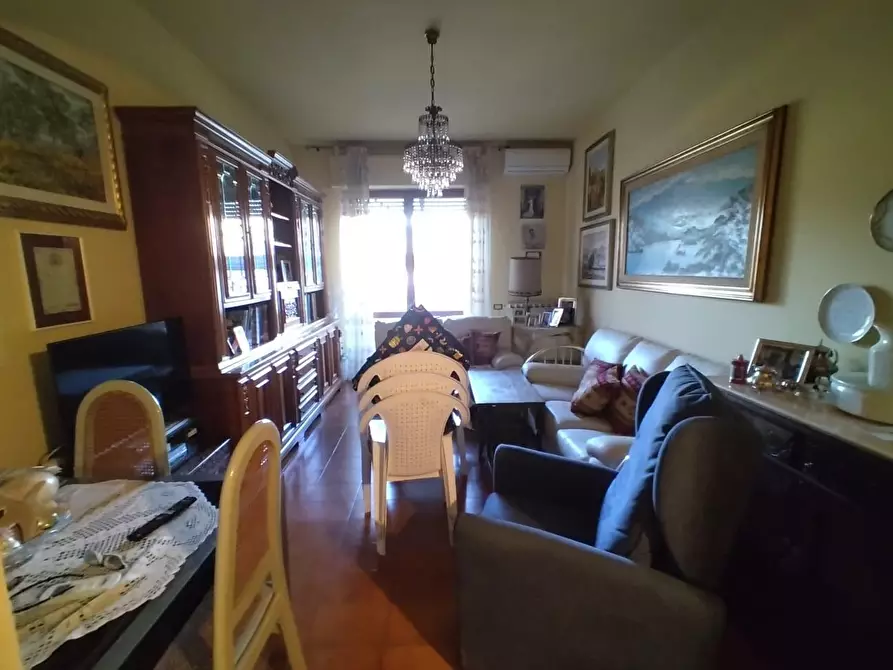 Immagine 6 di Appartamento in vendita  a Carrara