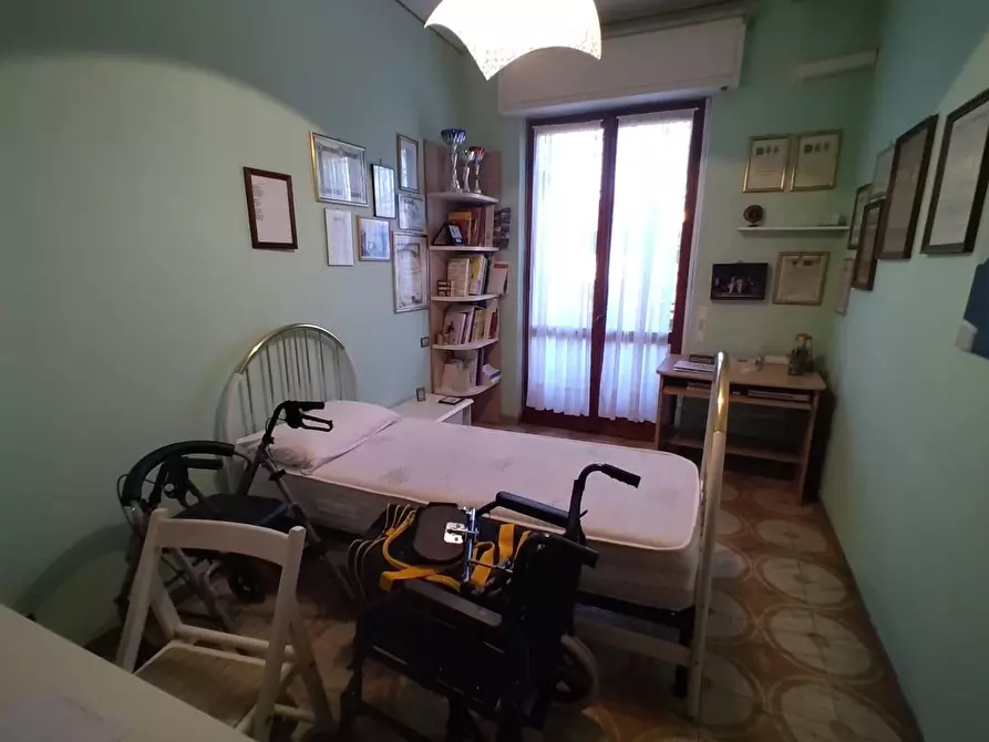 Immagine 9 di Appartamento in vendita  a Carrara