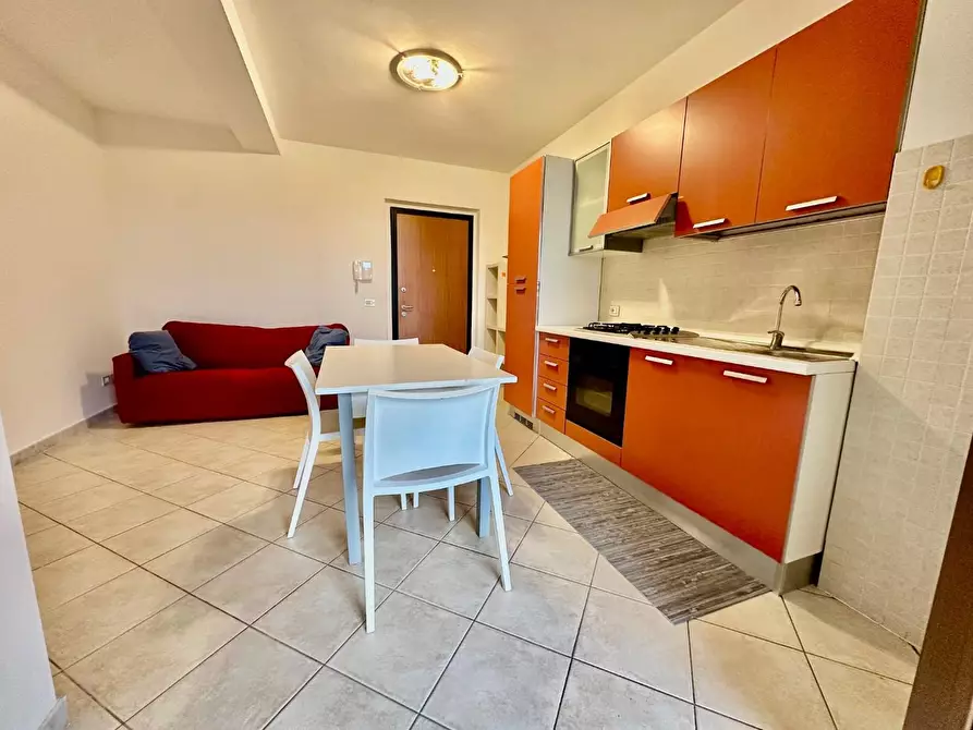 Immagine 6 di Appartamento in vendita  a Carrara