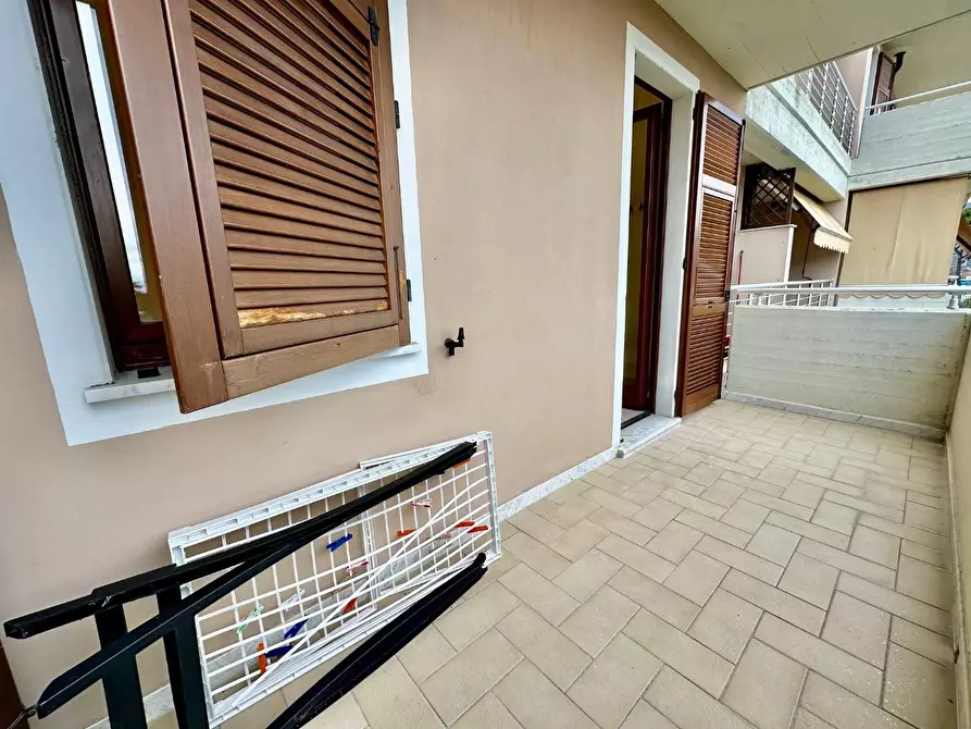 Immagine 17 di Appartamento in vendita  a Carrara