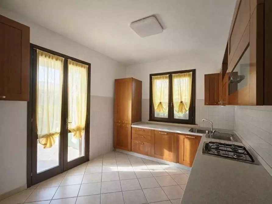 Immagine 11 di Appartamento in vendita  a Pontedera