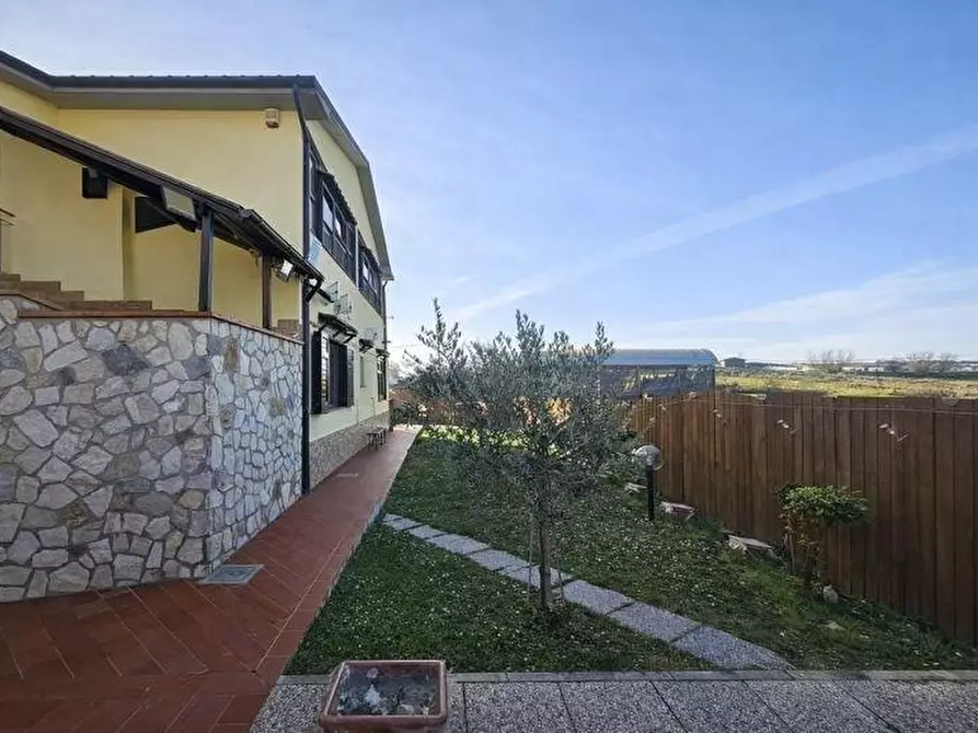 Immagine 4 di Appartamento in vendita  a Pontedera