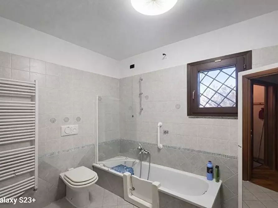 Immagine 16 di Appartamento in vendita  a Pontedera