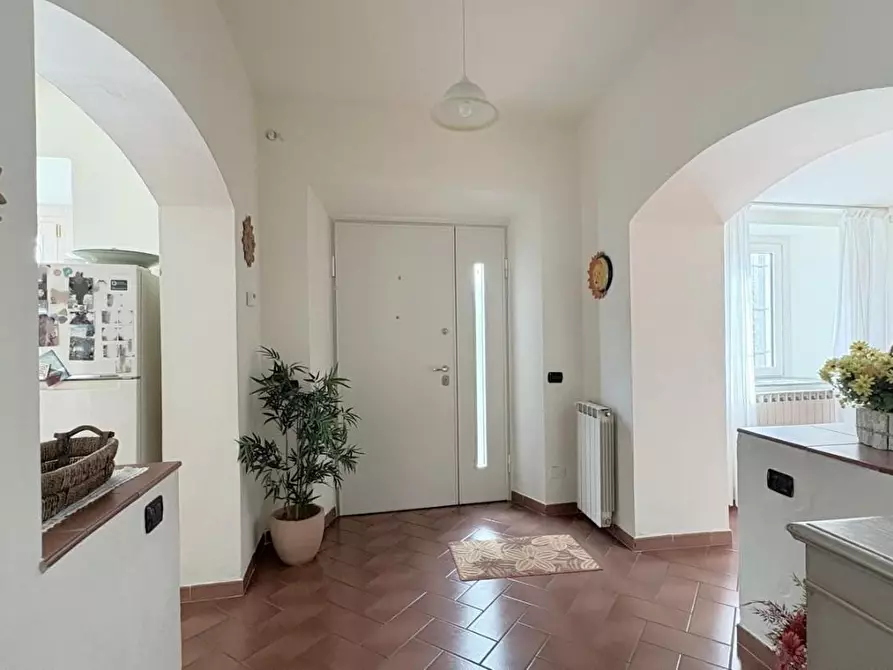 Immagine 3 di Terratetto in vendita  a Lucca