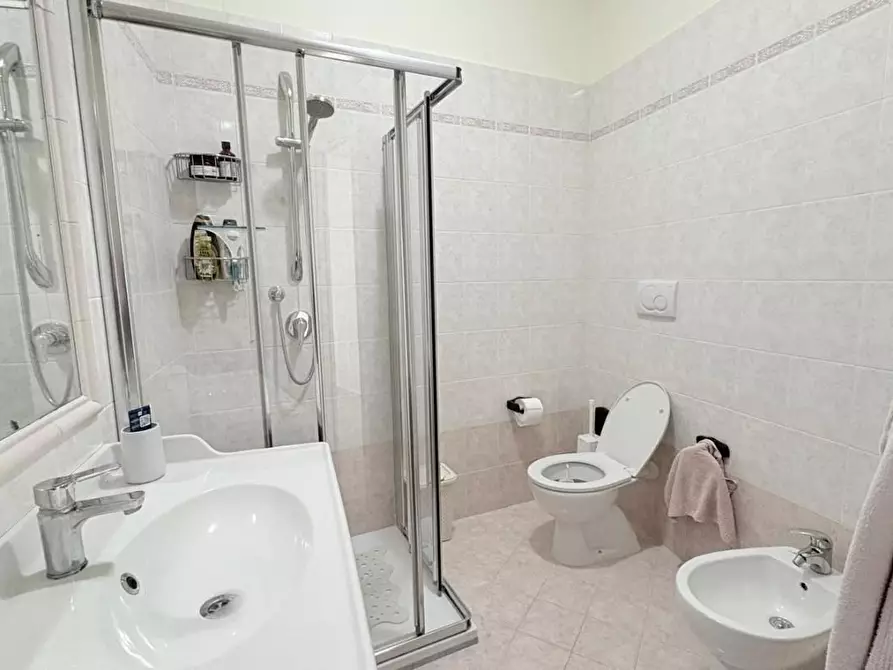 Immagine 14 di Terratetto in vendita  a Lucca