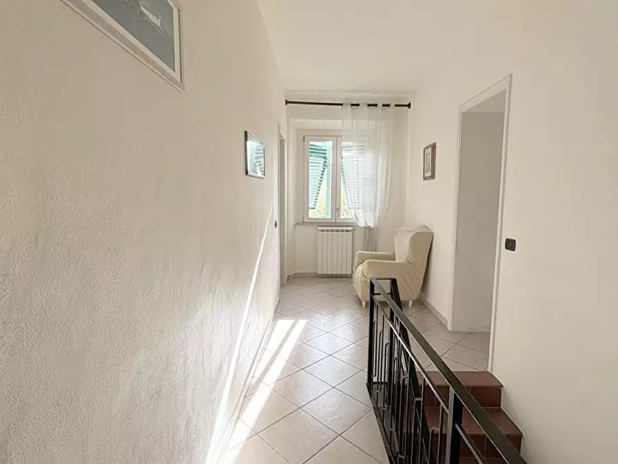 Immagine 10 di Terratetto in vendita  a Lucca