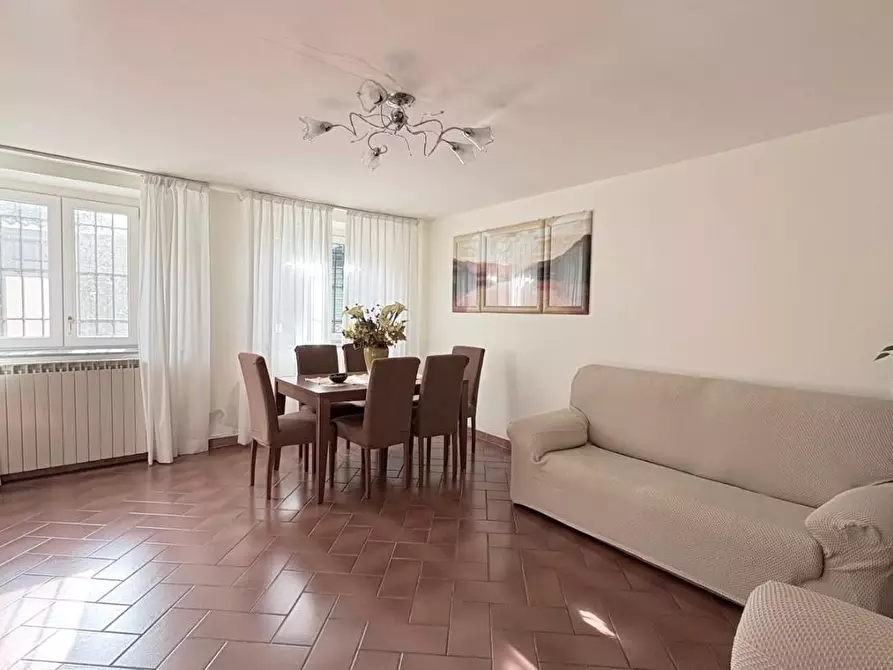 Immagine 2 di Terratetto in vendita  a Lucca