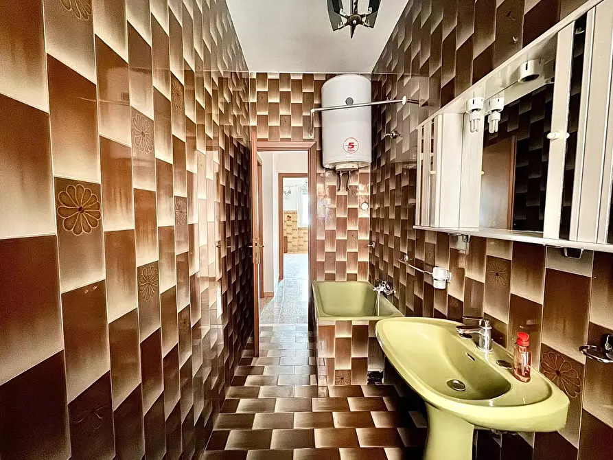 Immagine 21 di Appartamento in vendita  a Roma