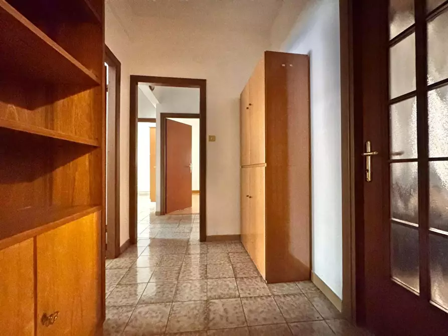 Immagine 15 di Appartamento in vendita  a Roma