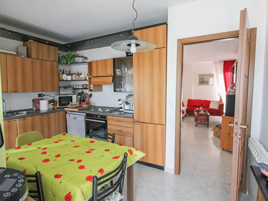 Immagine 10 di Appartamento in vendita  a Cascina