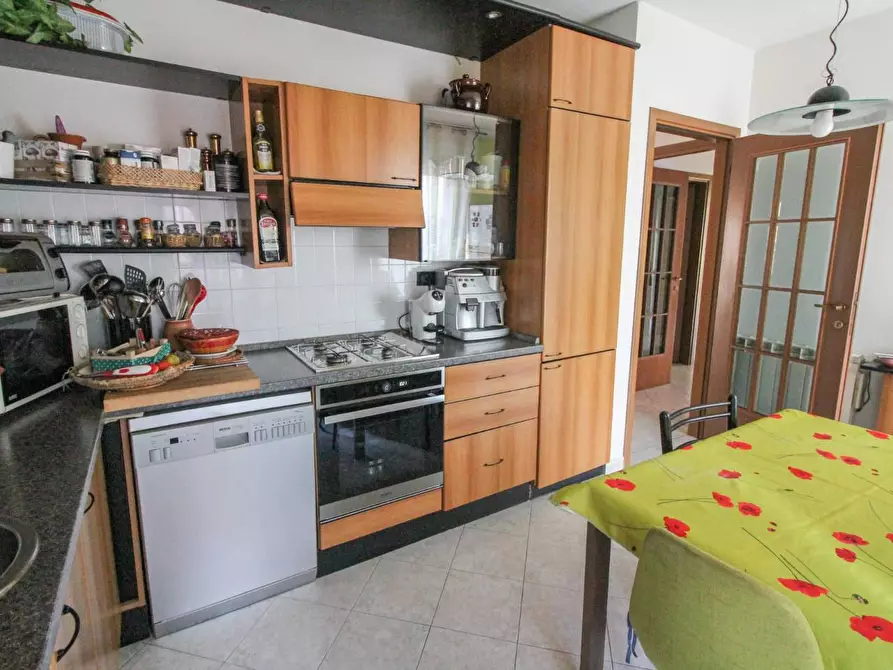 Immagine 13 di Appartamento in vendita  a Cascina