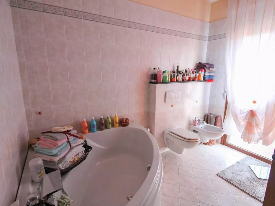 Immagine 16 di Appartamento in vendita  a Cascina