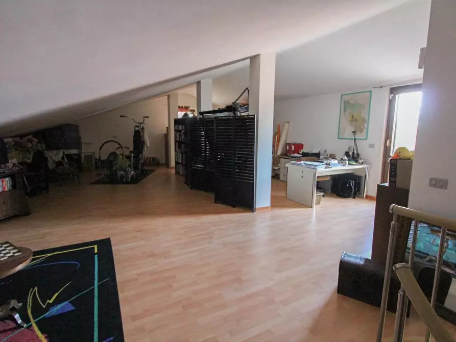 Immagine 27 di Appartamento in vendita  a Cascina