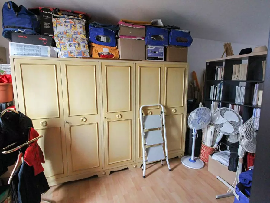 Immagine 32 di Appartamento in vendita  a Cascina