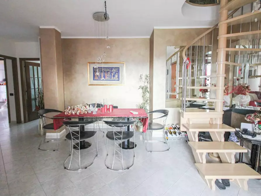 Immagine 4 di Appartamento in vendita  a Cascina