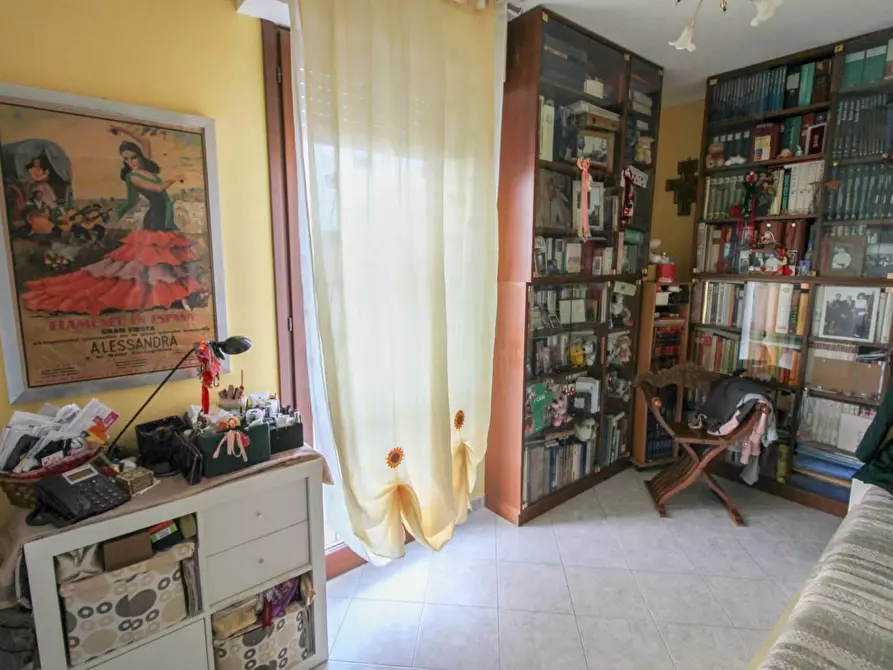 Immagine 25 di Appartamento in vendita  a Cascina