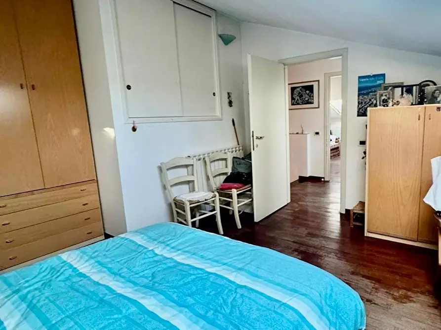 Immagine 13 di Appartamento in vendita  a Carrara