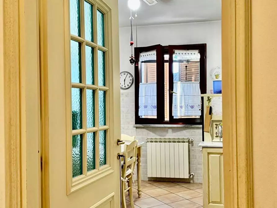 Immagine 8 di Appartamento in vendita  a Carrara