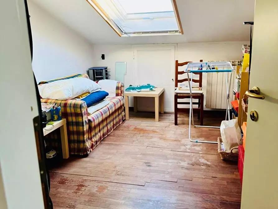 Immagine 17 di Appartamento in vendita  a Carrara