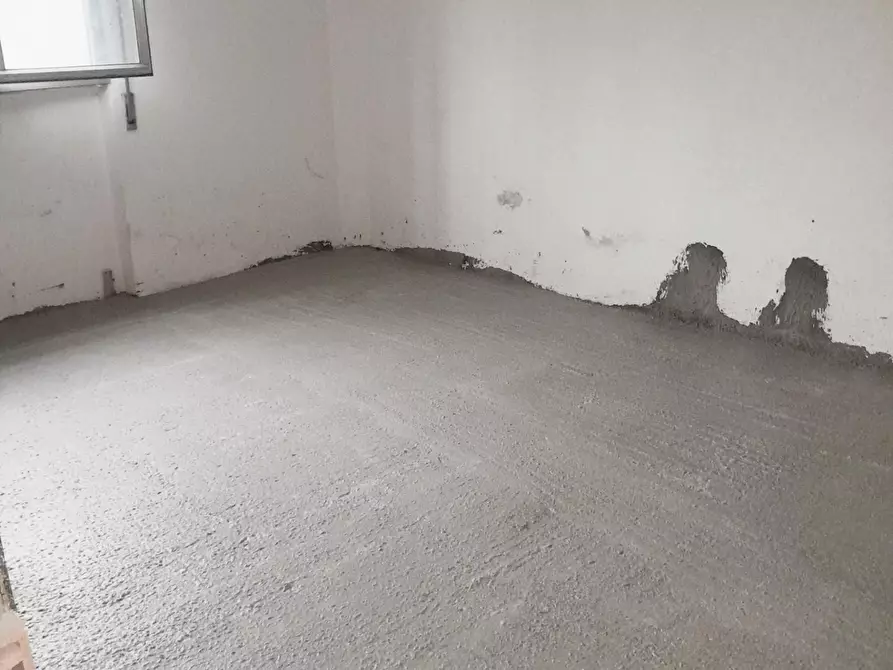 Immagine 1 di Villetta a schiera in vendita  a Pisa