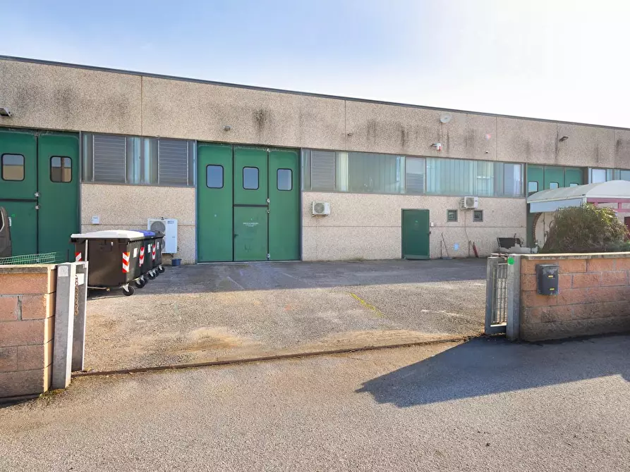 Immagine 4 di Attività artigianale in vendita  a Vicopisano