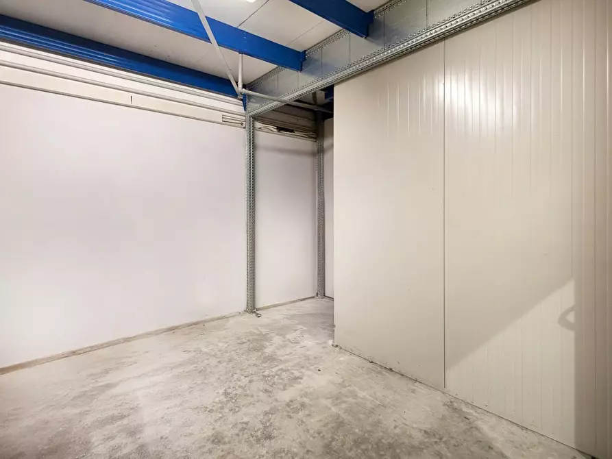 Immagine 15 di Attività artigianale in vendita  a Vicopisano