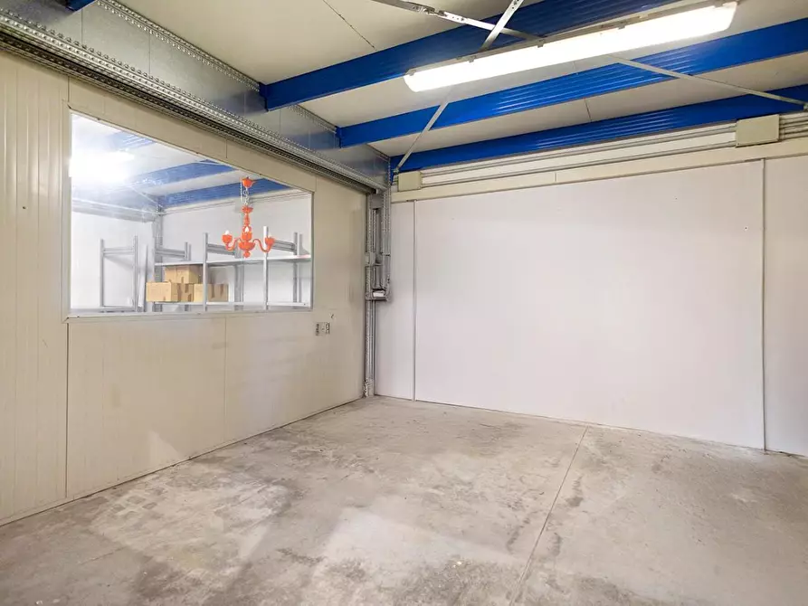 Immagine 14 di Attività artigianale in vendita  a Vicopisano