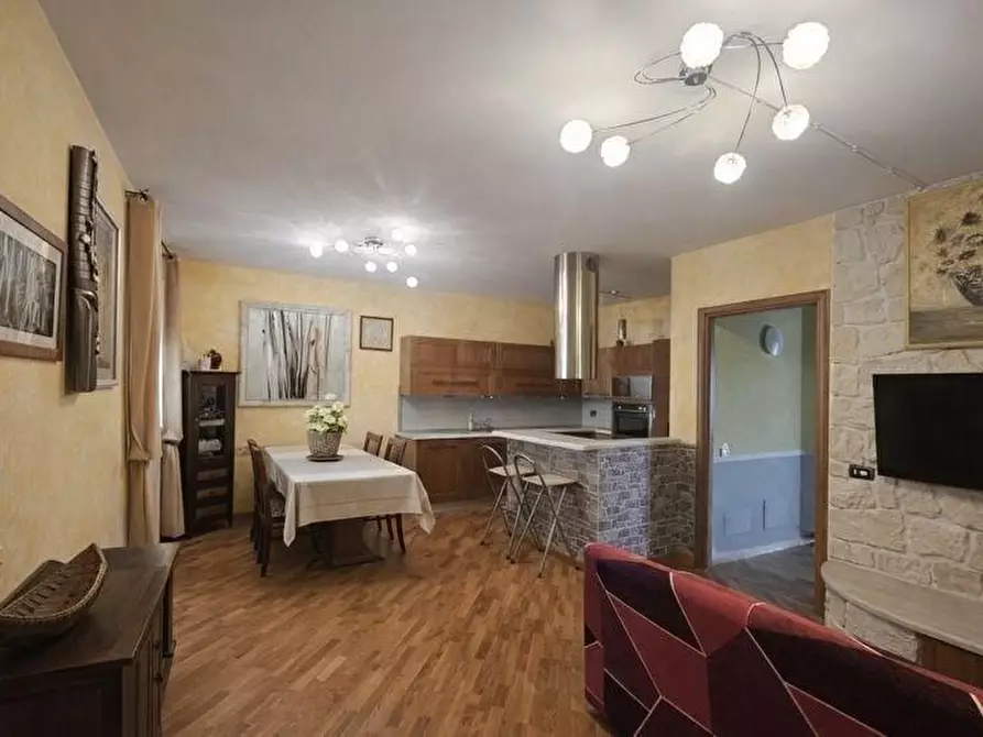 Immagine 3 di Appartamento in vendita  a Pontedera