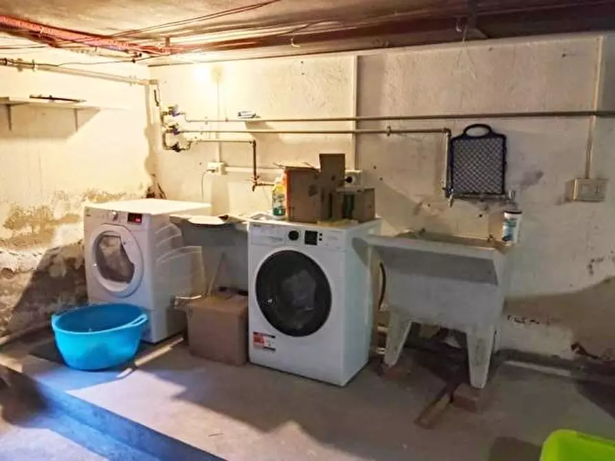 Immagine 13 di Appartamento in vendita  a Pisa