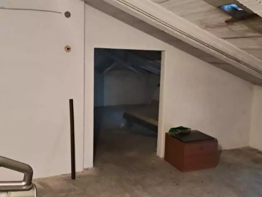 Immagine 12 di Appartamento in vendita  a Pisa