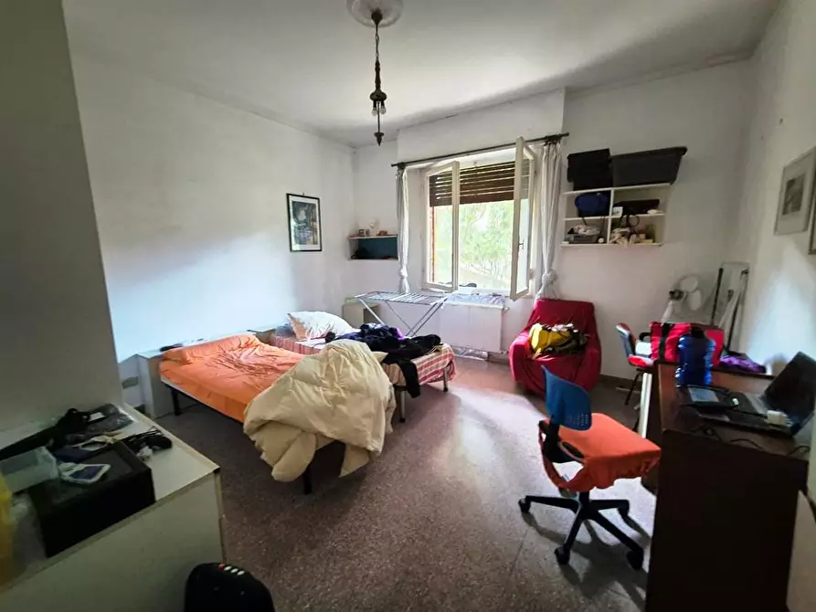 Immagine 10 di Appartamento in vendita  a Siena