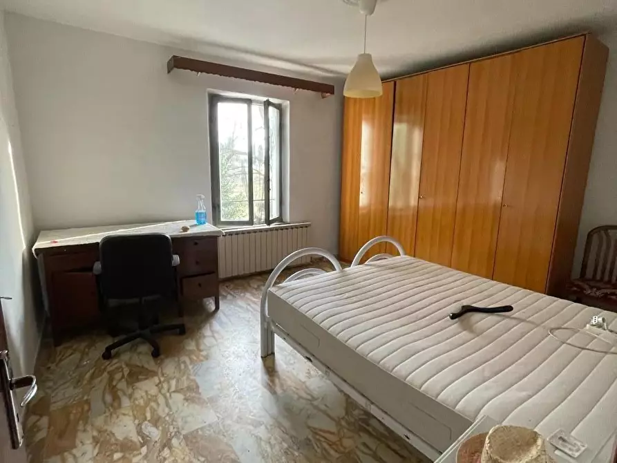 Immagine 4 di Appartamento in vendita  a Siena