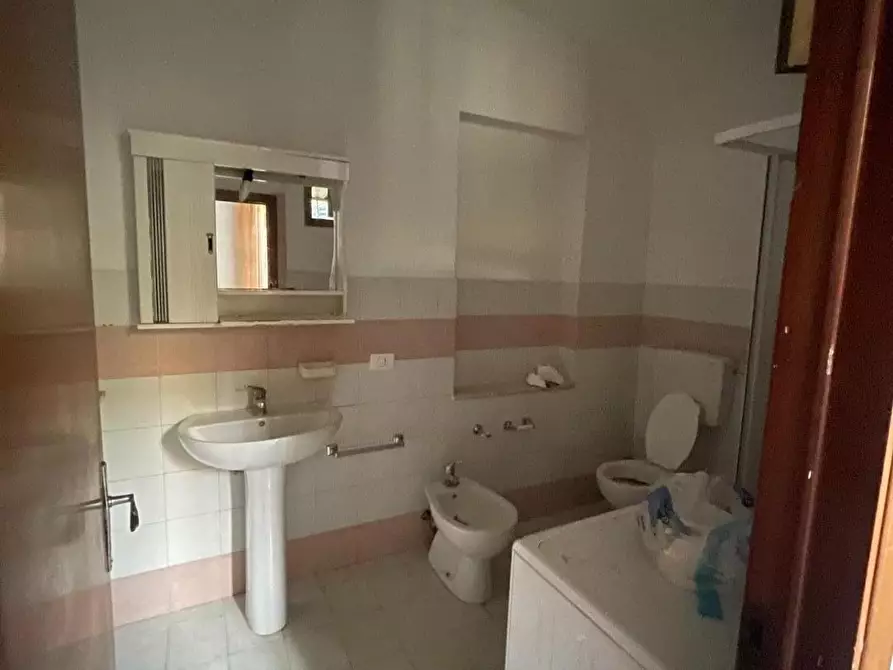 Immagine 6 di Appartamento in vendita  a Siena