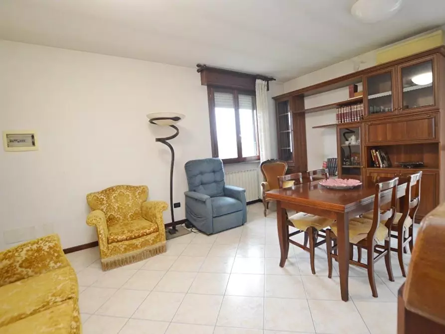 Immagine 8 di Appartamento in vendita  a Capannori