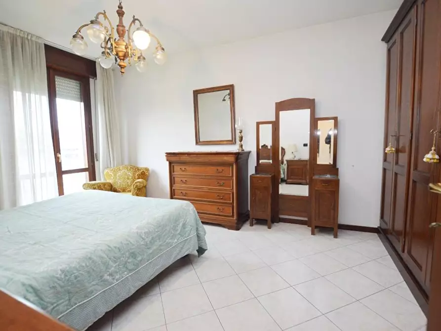 Immagine 11 di Appartamento in vendita  a Capannori