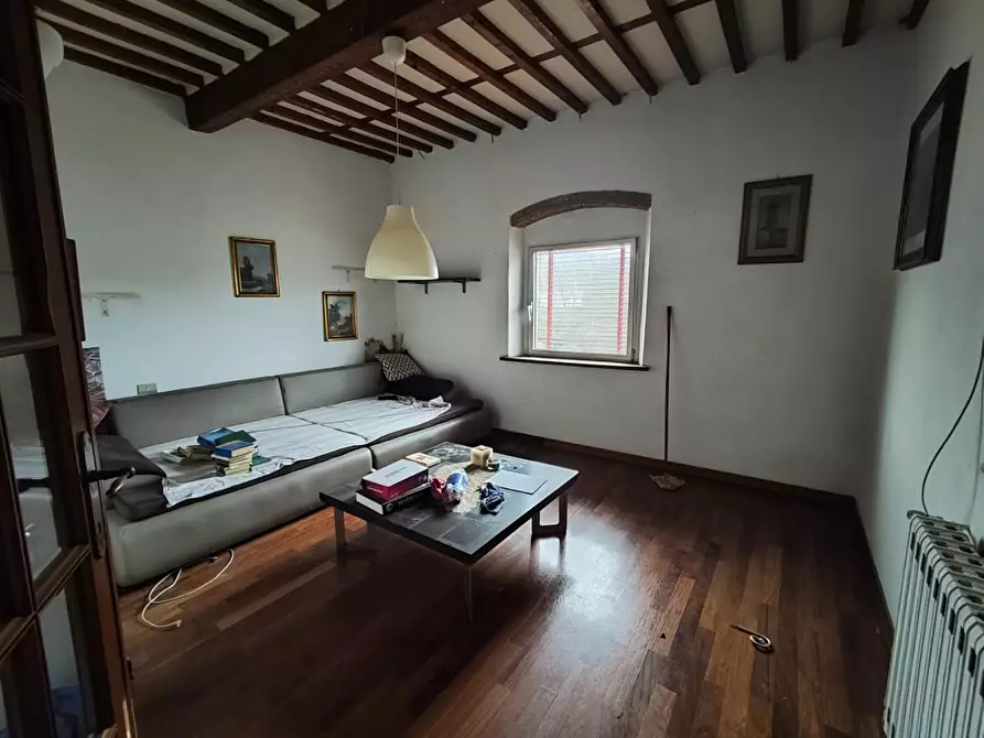 Immagine 23 di Casa indipendente in vendita  a Lucca