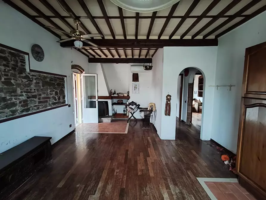 Immagine 20 di Casa indipendente in vendita  a Lucca